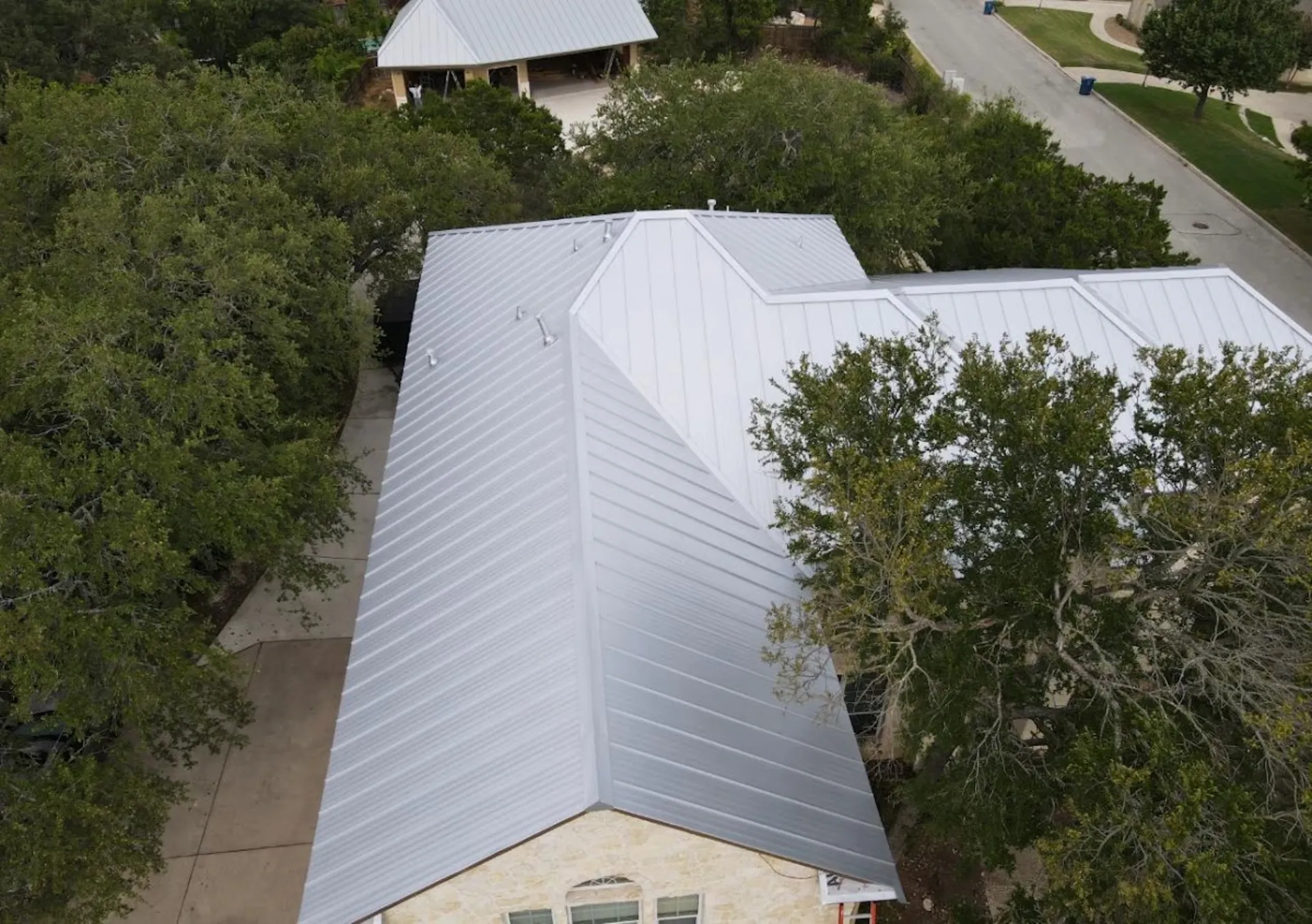 Roof Inspection in Hornsby Bend, TX